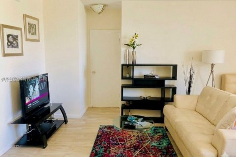 Copropriété à louer à Miami Beach, Floride: 52.03 m2 № 2351384 - photo 8