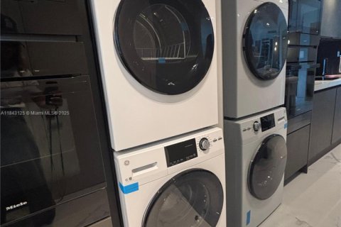 Снять в аренду кондоминиум в Майами-Бич, Флорида 1 спальня, 93.65м2, № 1958474 - фото 7