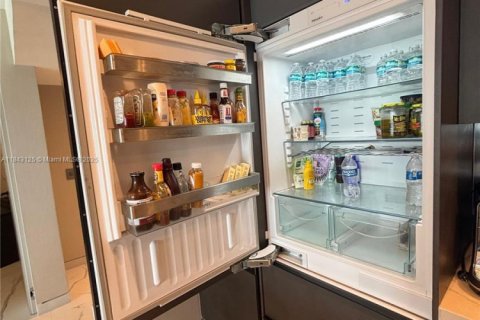 Снять в аренду кондоминиум в Майами-Бич, Флорида 1 спальня, 93.65м2, № 1958474 - фото 6