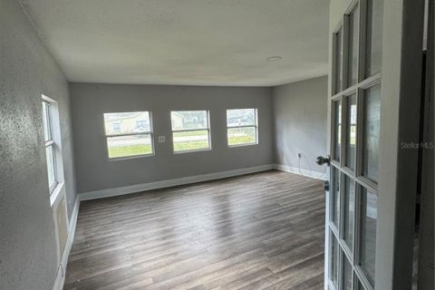 Villa ou maison à vendre à New Smyrna Beach, Floride: 2 chambres, 93 m2 № 1915580 - photo 24