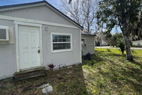 Villa ou maison à vendre à New Smyrna Beach, Floride: 2 chambres, 93 m2 № 1915580 - photo 2