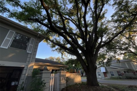 Touwnhouse à vendre à Tampa, Floride: 3 chambres, 118.17 m2 № 1914738 - photo 4