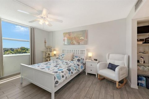 Condo in Bradenton, Florida, 2 bedrooms  № 1906959 - photo 21