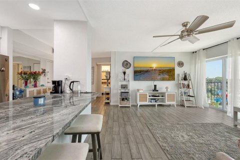 Condo in Bradenton, Florida, 2 bedrooms  № 1906959 - photo 13