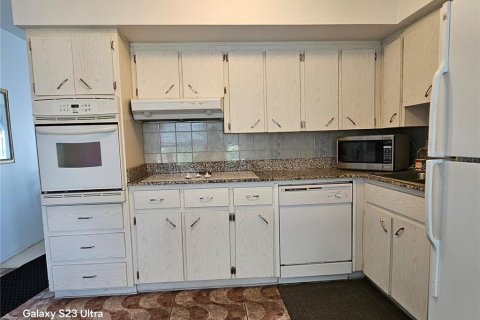 Copropriété à louer à Clearwater, Floride: 1 chambre, 115.57 m2 № 2105136 - photo 5