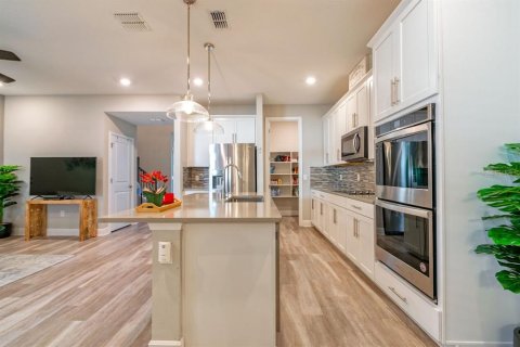 Touwnhouse à vendre à Orlando, Floride: 3 chambres, 183.02 m2 № 1572549 - photo 11