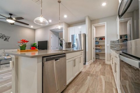 Touwnhouse à vendre à Orlando, Floride: 3 chambres, 183.02 m2 № 1572549 - photo 12