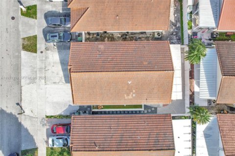 Купить виллу или дом в Хайалиа, Флорида 4 спальни, 134.89м2, № 1994761 - фото 12