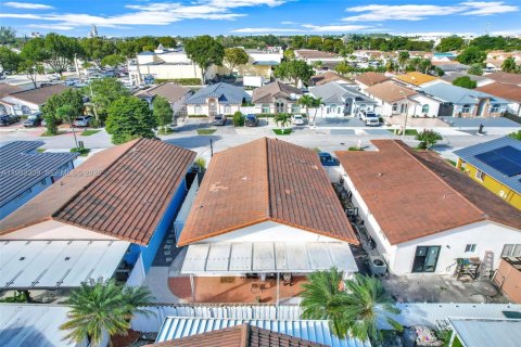 Купить виллу или дом в Хайалиа, Флорида 4 спальни, 134.89м2, № 1994761 - фото 15