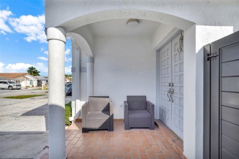 Купить виллу или дом в Хайалиа, Флорида 4 спальни, 134.89м2, № 1994761 - фото 23