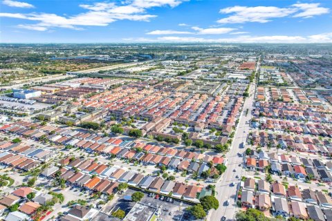 Купить виллу или дом в Хайалиа, Флорида 4 спальни, 134.89м2, № 1994761 - фото 7