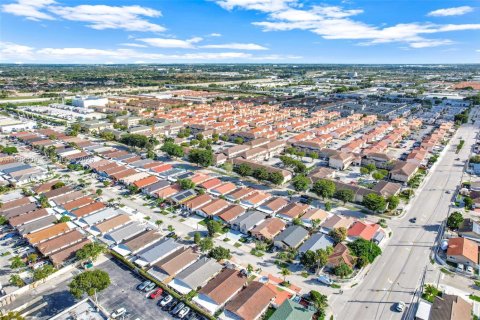 Купить виллу или дом в Хайалиа, Флорида 4 спальни, 134.89м2, № 1994761 - фото 10