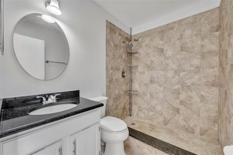 Condo in Lake Mary, Florida, 2 bedrooms  № 1778314 - photo 14