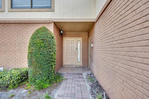 Condo in Lake Mary, Florida, 2 bedrooms  № 1778314 - photo 2