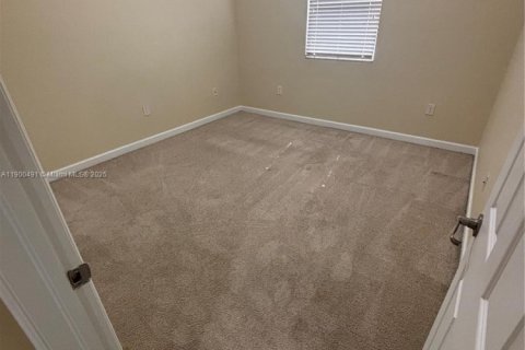 Townhouse in Miami, Florida 3 bedrooms, 149.39 sq.m. № 1953788 - photo 16