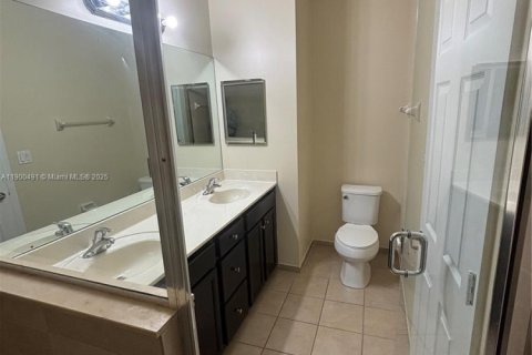 Townhouse in Miami, Florida 3 bedrooms, 149.39 sq.m. № 1953788 - photo 22