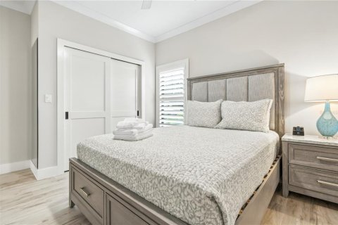 Condo in Sarasota, Florida, 2 bedrooms № 2212544 - photo 17
