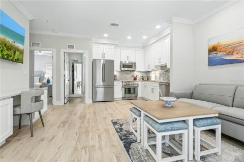 Condo in Sarasota, Florida, 2 bedrooms № 2212544 - photo 8