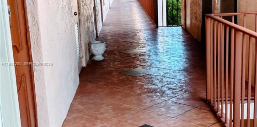 Кондоминиум с 1 спальней в Делрей-Бич, Флорида № 2010214