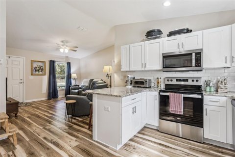 Villa ou maison à vendre à Ocklawaha, Floride: 3 chambres, 97.83 m2 № 2148059 - photo 7