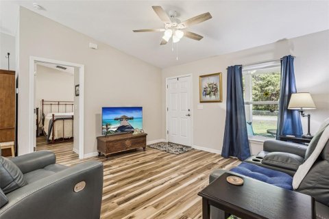 Villa ou maison à vendre à Ocklawaha, Floride: 3 chambres, 97.83 m2 № 2148059 - photo 5