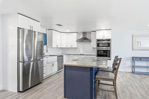 Villa ou maison à vendre à Port Charlotte, Floride: 3 chambres, 133.04 m2 № 2303364 - photo 10