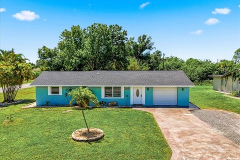 Villa ou maison à vendre à Port Charlotte, Floride: 3 chambres, 133.04 m2 № 2303364 - photo 3