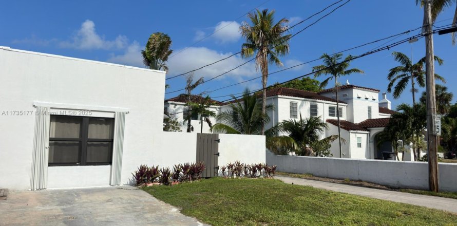 Villa ou maison à Hollywood, Floride 1 chambre, 37.16 m2 № 1729618