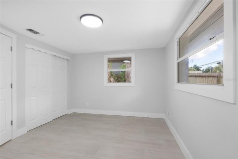 Villa ou maison à vendre à Largo, Floride: 3 chambres, 83.89 m2 № 2345312 - photo 16