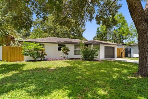 Villa ou maison à vendre à Largo, Floride: 3 chambres, 83.89 m2 № 2345312 - photo 2