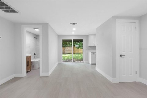Villa ou maison à vendre à Largo, Floride: 3 chambres, 83.89 m2 № 2345312 - photo 10