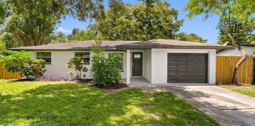 Villa ou maison à Largo, Floride 3 chambres, 83.89 m2 № 2345312