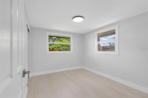 Villa ou maison à vendre à Largo, Floride: 3 chambres, 83.89 m2 № 2345312 - photo 22