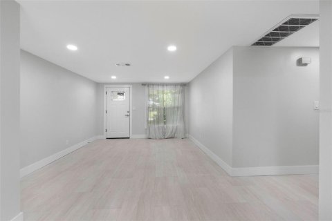 Villa ou maison à vendre à Largo, Floride: 3 chambres, 83.89 m2 № 2345312 - photo 7
