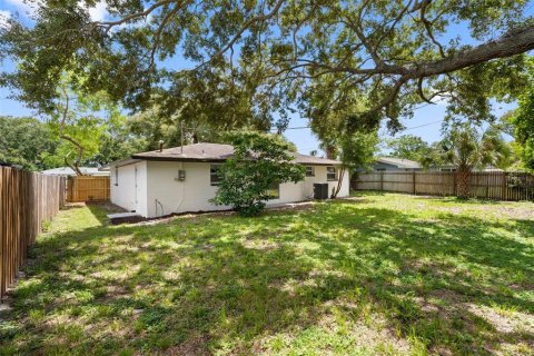 Villa ou maison à vendre à Largo, Floride: 3 chambres, 83.89 m2 № 2345312 - photo 5