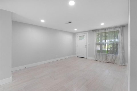 Villa ou maison à vendre à Largo, Floride: 3 chambres, 83.89 m2 № 2345312 - photo 8