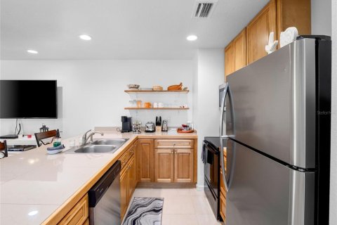 Casa en venta en Cocoa, Florida, 4 dormitorios, 219.06 m2 № 2094483 - foto 10