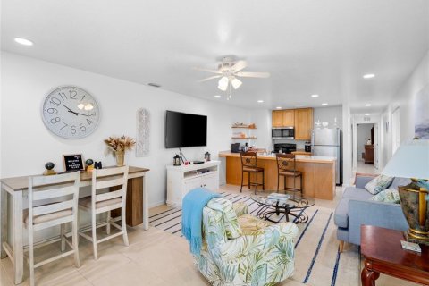 Casa en venta en Cocoa, Florida, 4 dormitorios, 219.06 m2 № 2094483 - foto 16