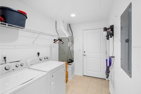 Casa en venta en Cocoa, Florida, 4 dormitorios, 219.06 m2 № 2094483 - foto 21