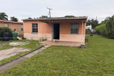 Villa ou maison à Opa-locka, Floride 2 chambres, 55.18 m2 № 2422944