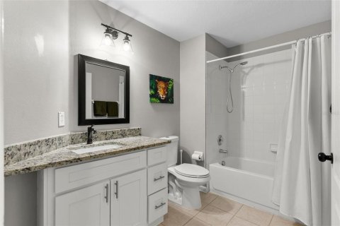 Villa ou maison à louer à Wesley Chapel, Floride: 3 chambres, 173.82 m2 № 2386371 - photo 12