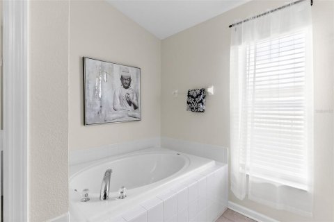 Villa ou maison à louer à Wesley Chapel, Floride: 3 chambres, 173.82 m2 № 2386371 - photo 10