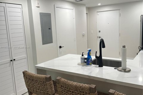 Снять в аренду кондоминиум в Майами, Флорида 1 спальня, 73.39м2, № 2064719 - фото 6