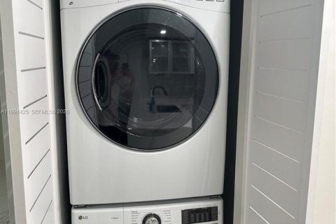 Снять в аренду кондоминиум в Майами, Флорида 1 спальня, 73.39м2, № 2064719 - фото 8