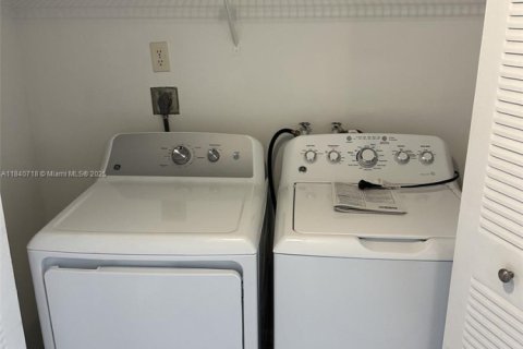 Appartement à louer à Doral, Floride: 1 chambre, 75.25 m2 № 1839237 - photo 14