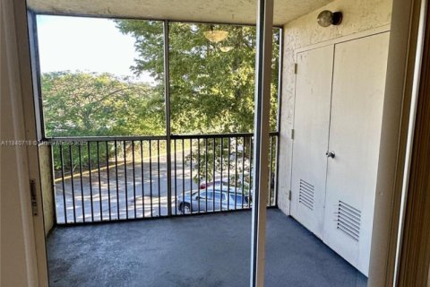 Appartement à louer à Doral, Floride: 1 chambre, 75.25 m2 № 1839237 - photo 4