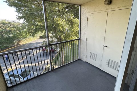 Appartement à louer à Doral, Floride: 1 chambre, 75.25 m2 № 1839237 - photo 6