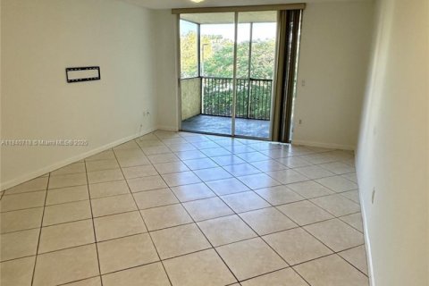 Appartement à louer à Doral, Floride: 1 chambre, 75.25 m2 № 1839237 - photo 10