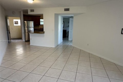 Appartement à louer à Doral, Floride: 1 chambre, 75.25 m2 № 1839237 - photo 16