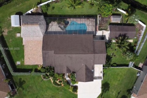 Villa ou maison à vendre à Port St. Lucie, Floride: 4 chambres, 230.96 m2 № 1994130 - photo 6